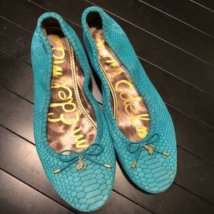 Never worn Sam Edelman flats!